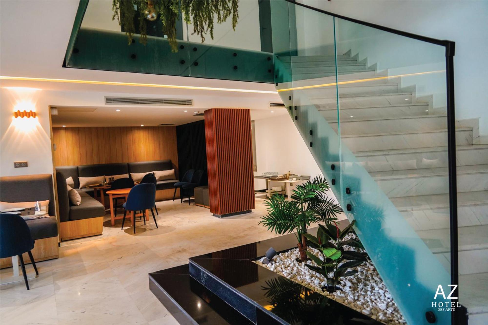 Az Des Arts Hotel